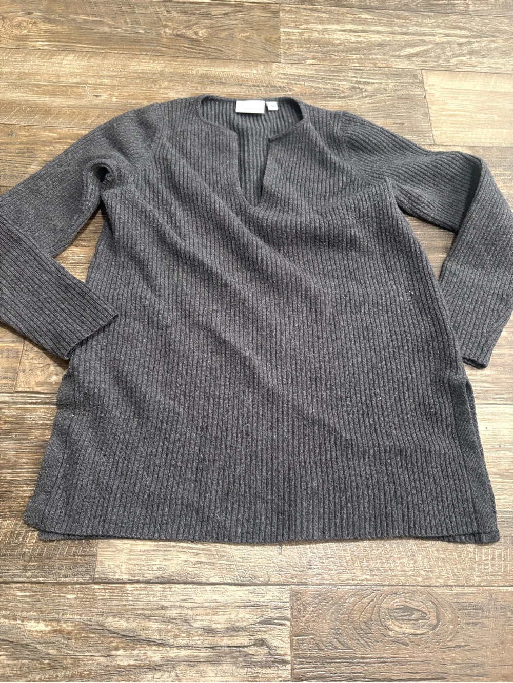 Anthropologie Charcoal Ribbed V-Notch Long-Sleeve Tunic